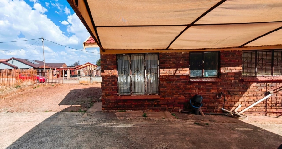 2 Bedroom Property for Sale in Promosa North West